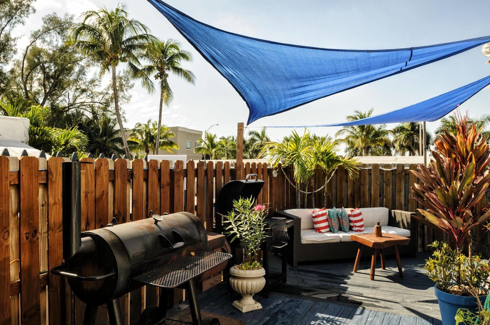 Hollywood Beach Suites And Hotel Esterno foto